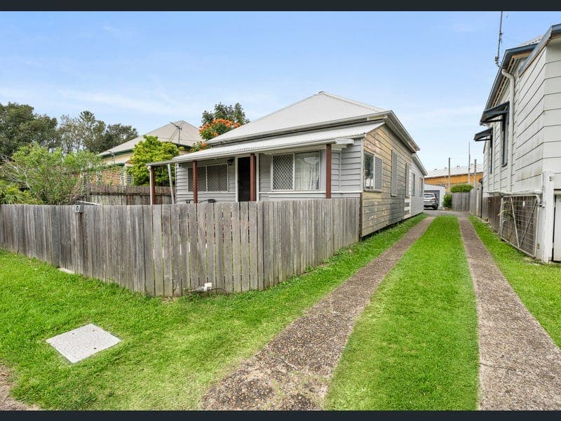 15 March Lane, Maryborough — photo 1 of 5
