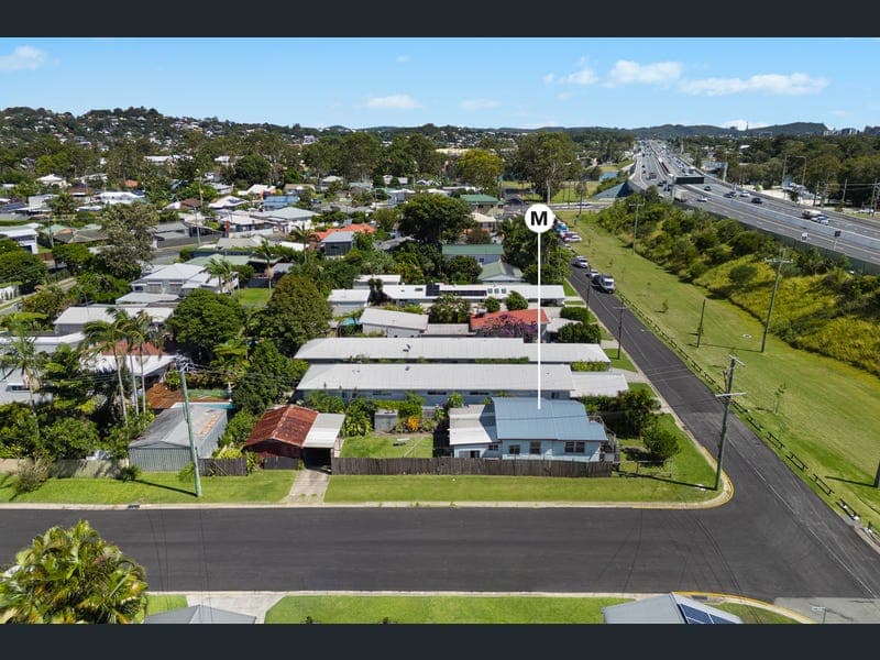35 Station Street, Currumbin Waters — photo 1 of 5