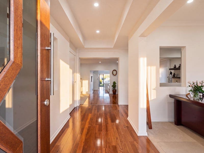 26 Peachester Close, Ormeau — photo 1 of 5