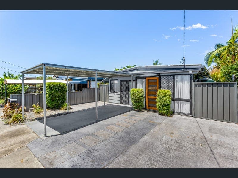 62 Beaufort Place, Deception Bay — photo 1 of 5
