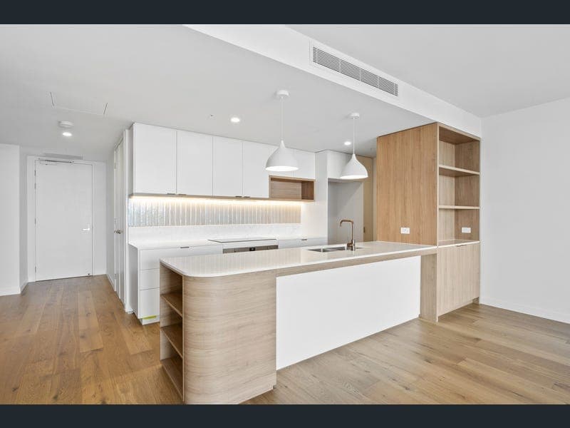 412/46 Scottsdale Drive, Robina — photo 1 of 5