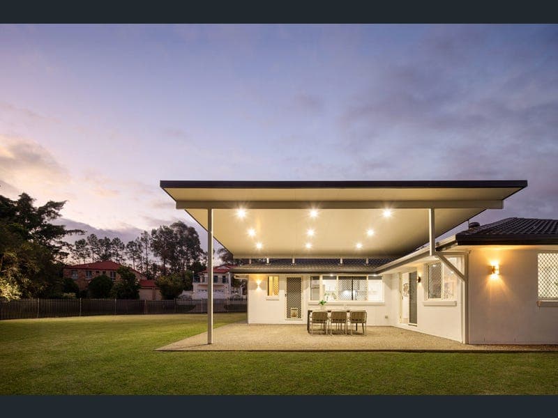 3 Wivenhoe Circuit, Forest Lake — photo 1 of 5