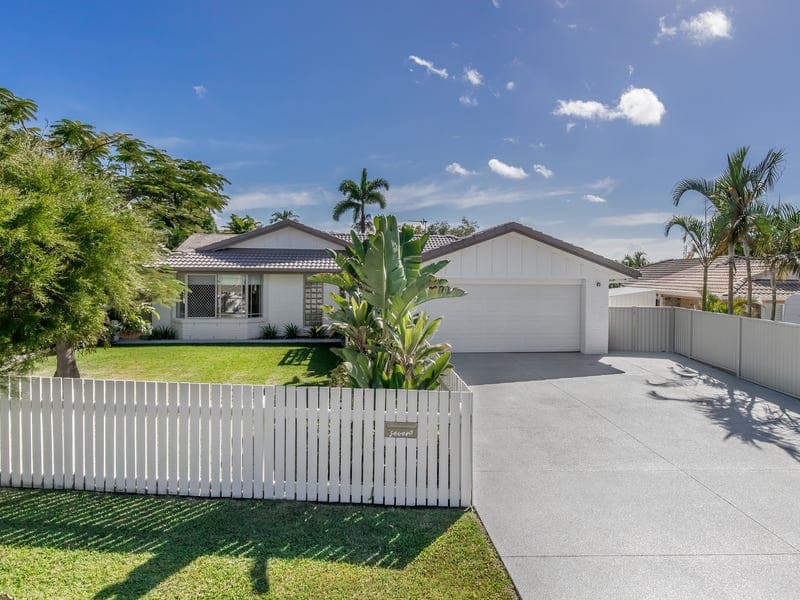 7 Lorne Court, Merrimac — photo 1 of 5