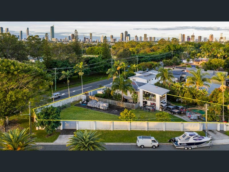 326 Monaco Street & 40 Fremar Street, Broadbeach Waters — photo 1 of 5