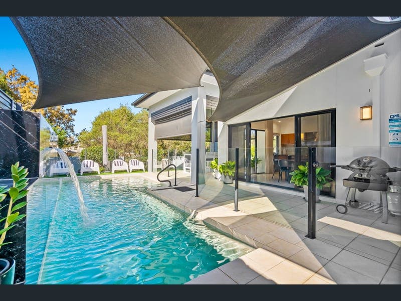 1 Sagitta Place, Robina — photo 1 of 5