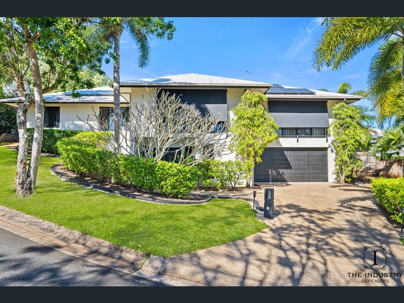 20 Lookout Terrace, Trinity Beach — photo 1 of 5