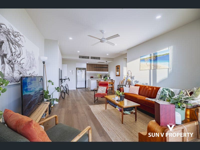 201/1 Centre Place, Rochedale South — photo 1 of 5