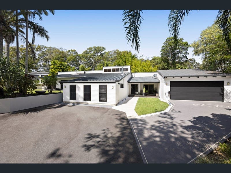 10 Raintree Boulevard, Little Mountain — photo 1 of 5