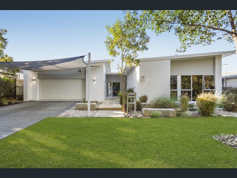 14 Torrens Crescent, Wakerley — photo 1 of 5