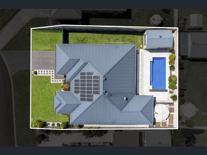 11 Pelling Court, Westbrook — photo 1 of 5