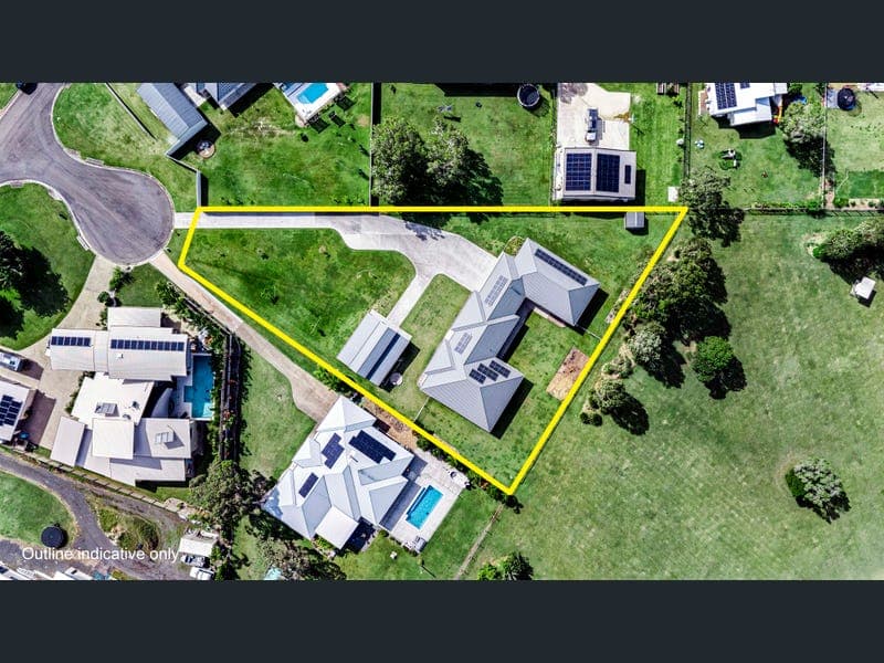 9 Seaward Court, River Heads — photo 1 of 5