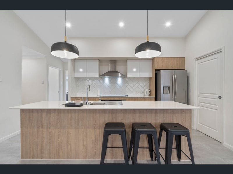 88 Flametree Circuit, Arundel — photo 1 of 5