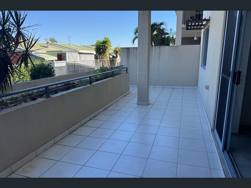 2/13 Albert Street, Cranbrook — photo 1 of 5