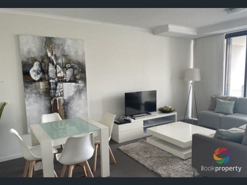 37/19 Roseberry Street, Gladstone Central — photo 1 of 5