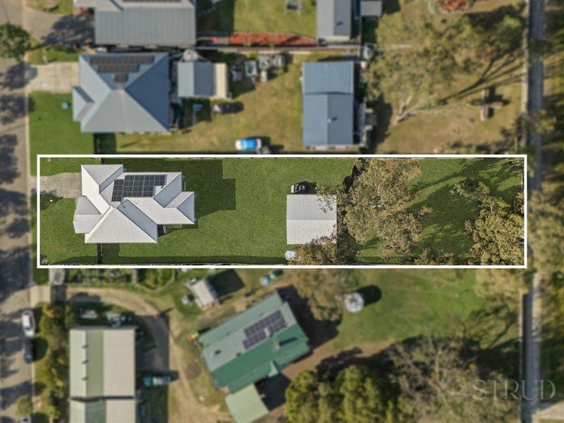 14 Brewer Close, Rosewood — photo 1 of 5