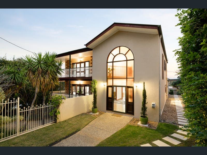 4 Comus Avenue, Ascot — photo 1 of 5