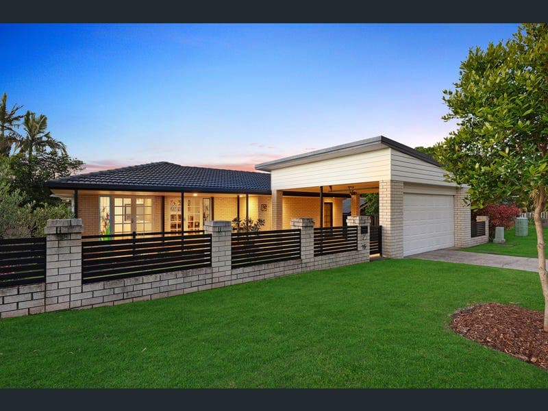 15 Zinnea Street, Elanora — photo 1 of 5