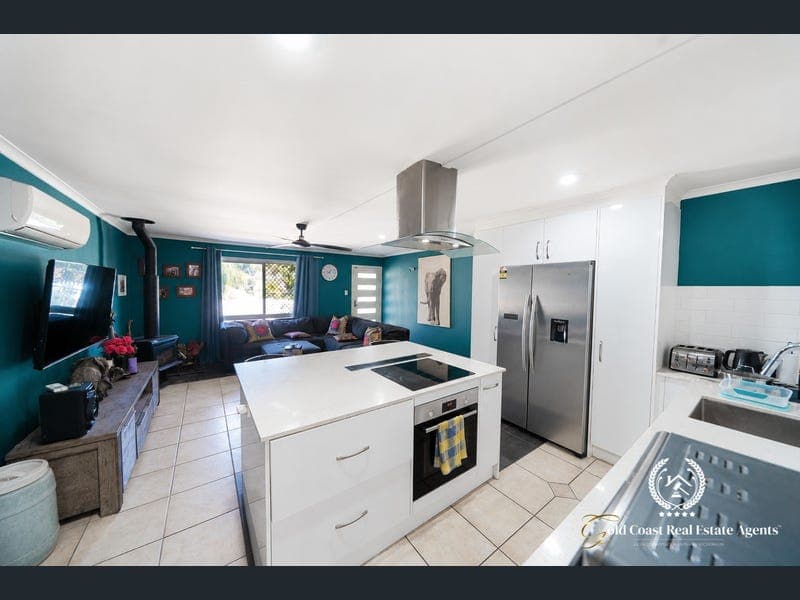 40 Rogers Ave, Beenleigh — photo 1 of 5