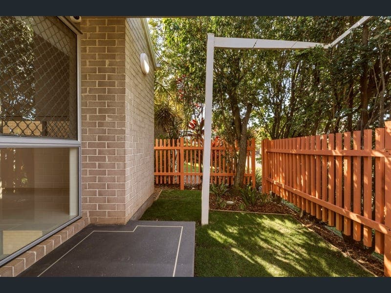 13 Manhattan Crescent, North Lakes — photo 1 of 5