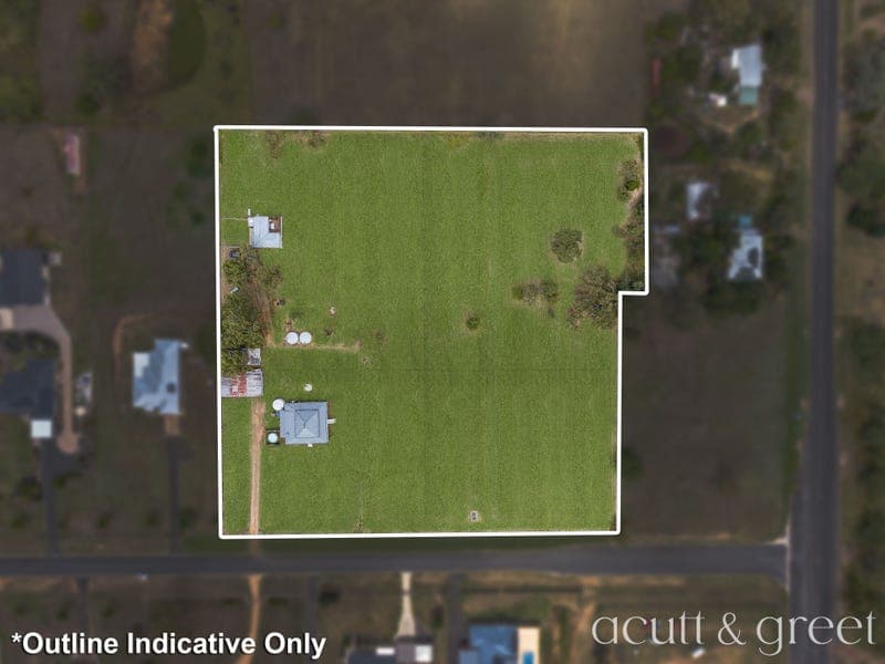 4 Malabar Drive, Forest Hill — photo 1 of 5