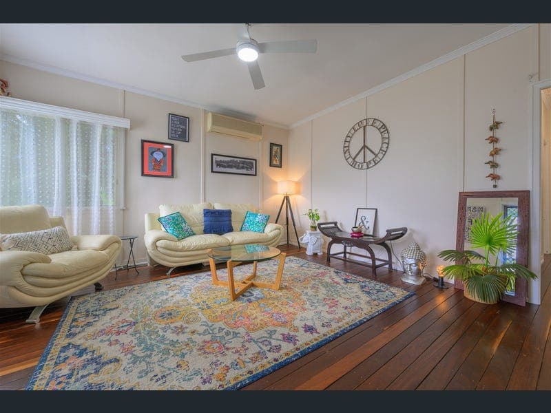 7 Agnes Street, South Gladstone — photo 1 of 5