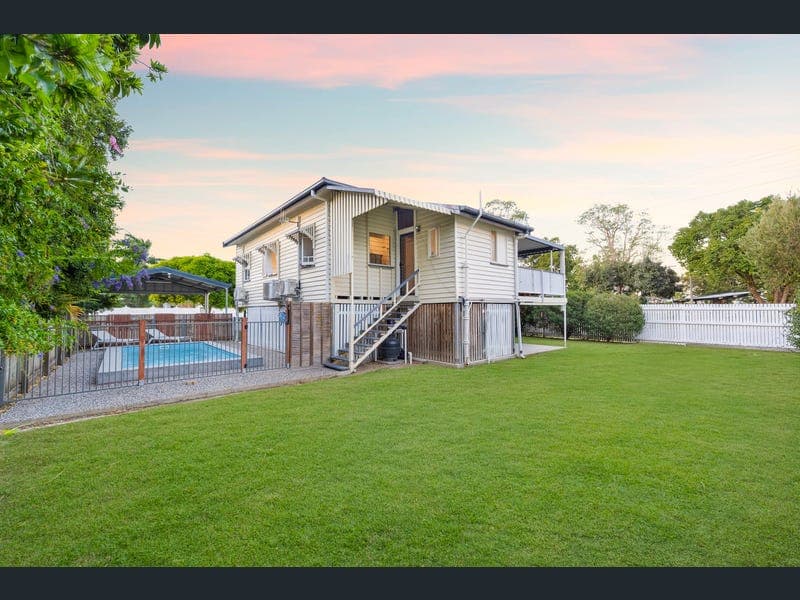 19 Sturges Street, Hermit Park — photo 1 of 5