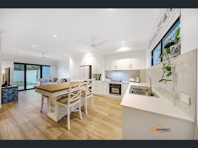 Unit 4/80-86 River Ave, Mighell — photo 1 of 5