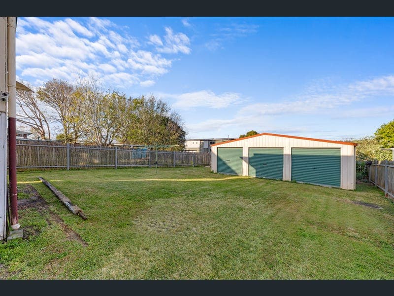 42 Stafford Street, Booval — photo 1 of 5