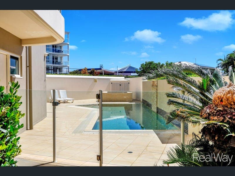 1/13 Esplanade, Bargara — photo 1 of 5