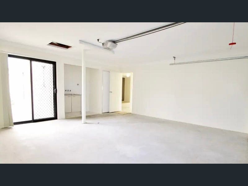 10 Dart Place, Parkinson — photo 1 of 5